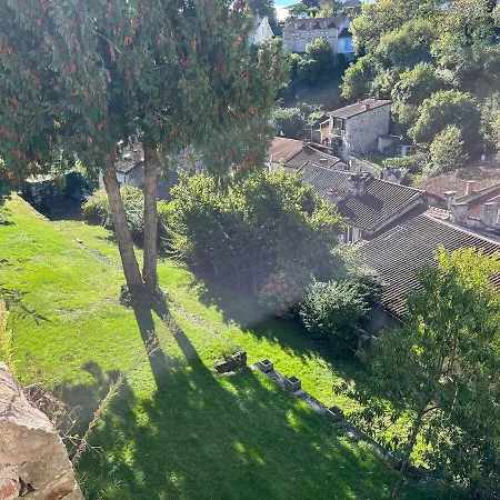 La Tour Carree De Nontron, Sleeps 12 Holiday home *