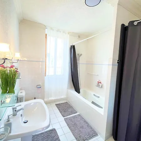 La Tour Carree De Nontron, Sleeps 12 *
