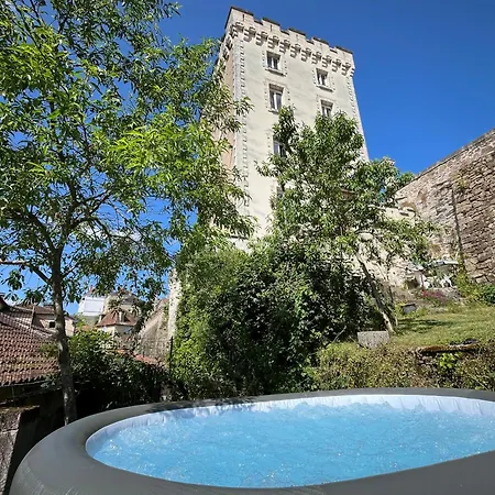 La Tour Carree De Nontron, Sleeps 12 *